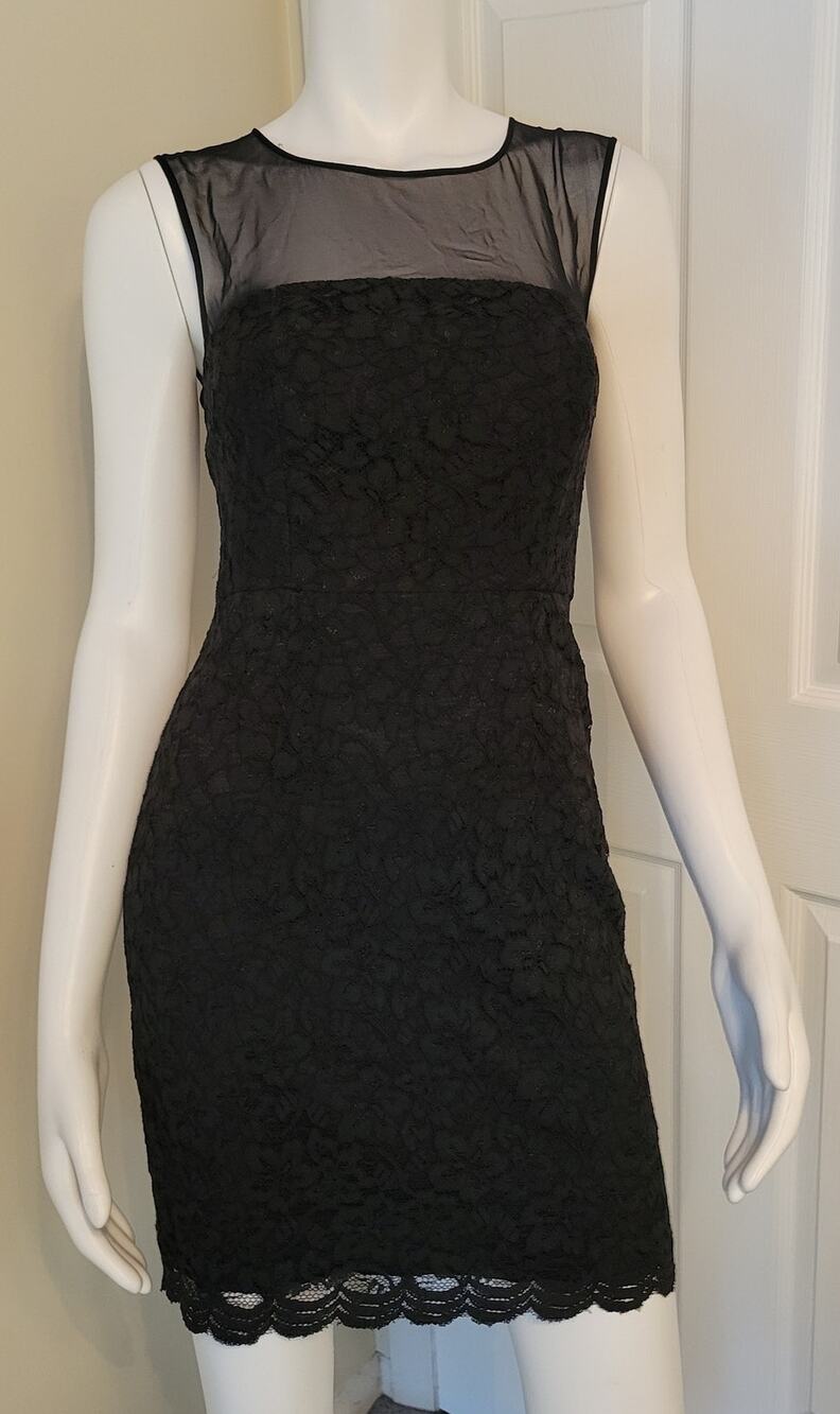 Diane von Furstenberg Black Cocktail Dress Nisha Illusion Neck Lace Lined Sze 2